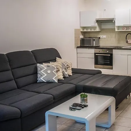 Apartman Garden *