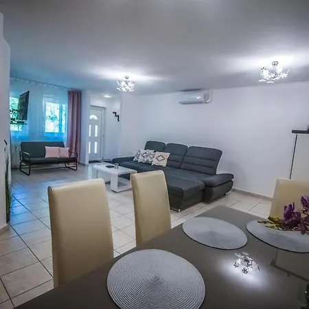 Garden Apartment