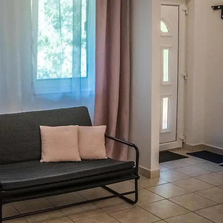 Garden Apartment