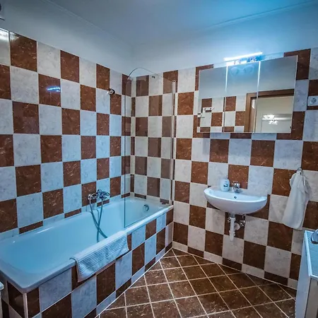Garden Apartment